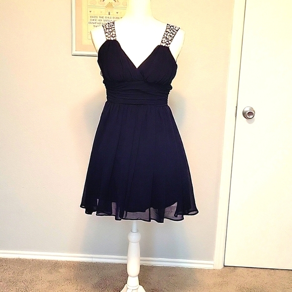 B. Smart Navy Blue Rhinestones Prom Dress Size 3 - Picture 1 of 9